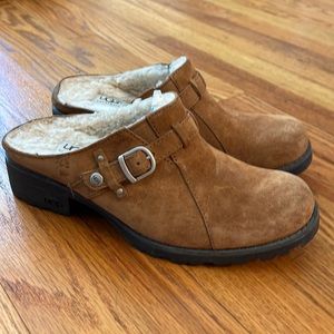 Ugg Australia Lila Chestnut Clogs Women's Size 9